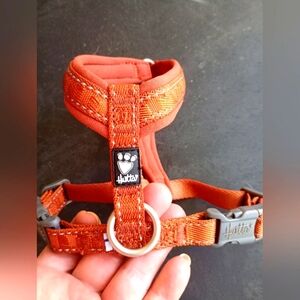 Hurtta Red Dog Harness 12-14 Inches